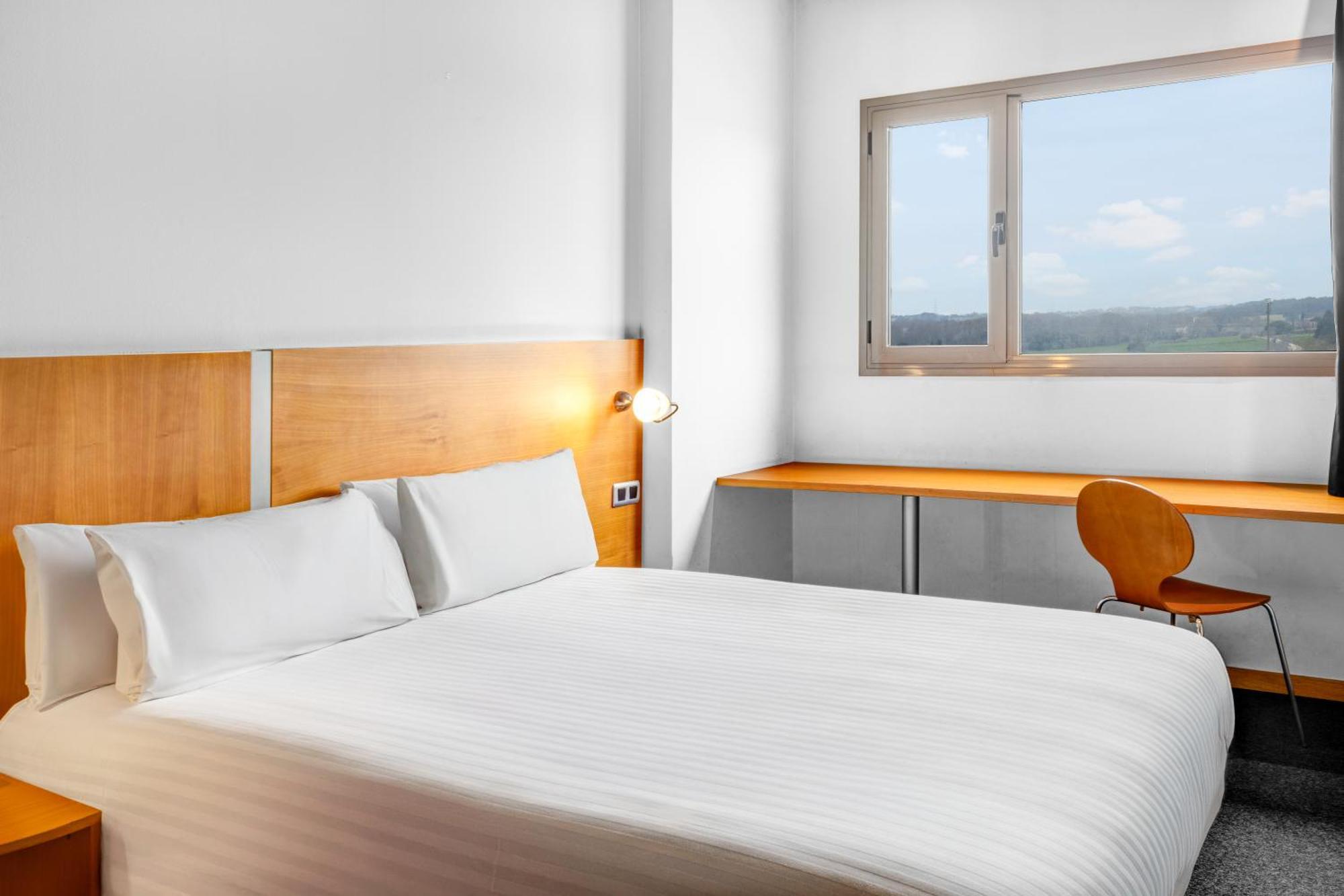 B&B Hotel Barcelona Mollet Porta De Gallecs Mollet del Valles Exterior photo
