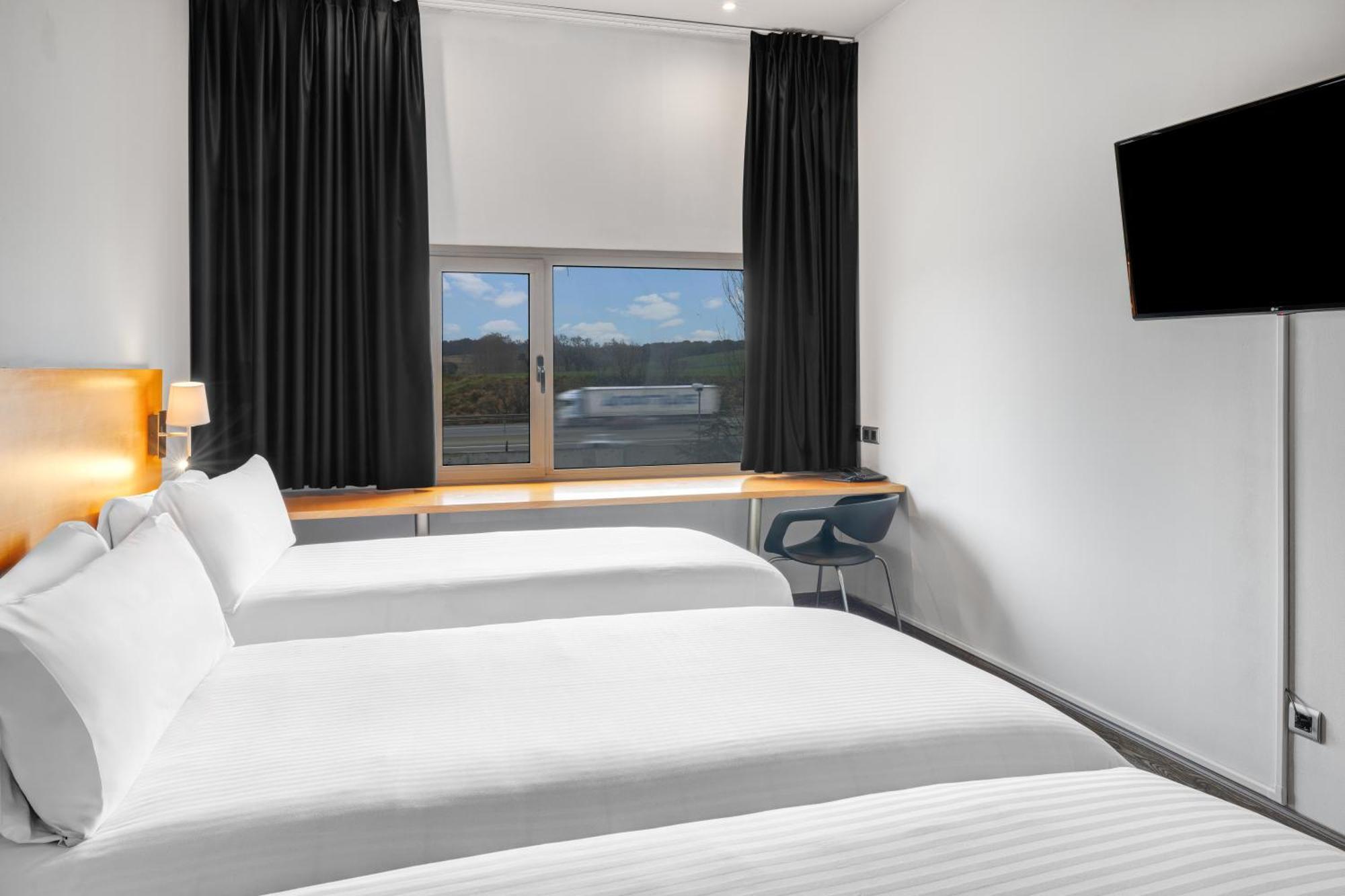 B&B Hotel Barcelona Mollet Porta De Gallecs Mollet del Valles Exterior photo