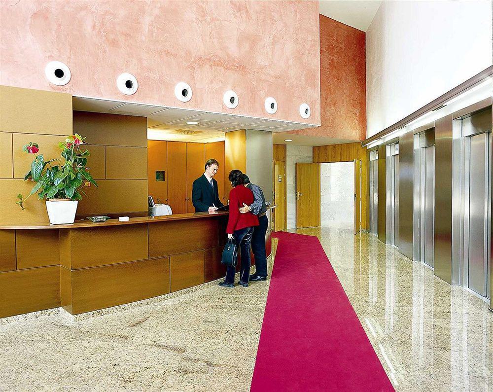 B&B Hotel Barcelona Mollet Porta De Gallecs Mollet del Valles Interior photo